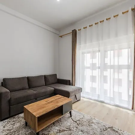 & Quiet Flat 1br By Pikhost Tirana